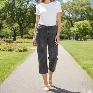 DKNY  Utility Capris
